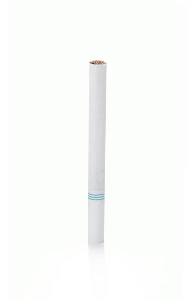 白い背景で隔離のタバコ — ストック写真