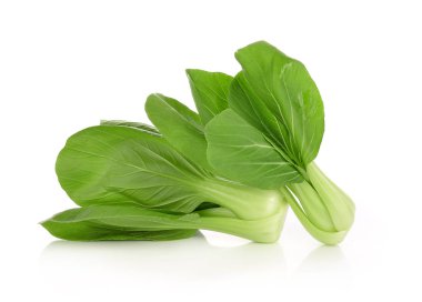 Bok choy (Çin lahanası) beyaz arka planda izole
