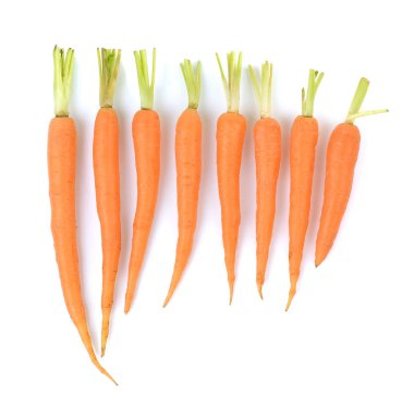 Beyaz arkaplanda havuç izole