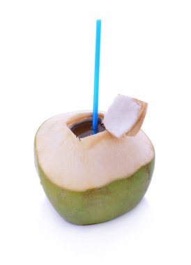 saman izole içme ile yeşil Hindistan cevizi