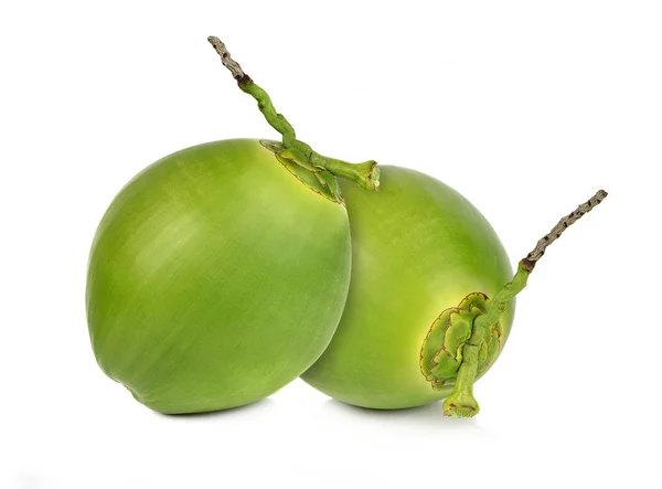 白い背景の上の緑のココナッツの果実 — ストック写真