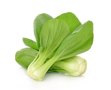 Bok choy (Çin lahanası) beyaz arka planda izole