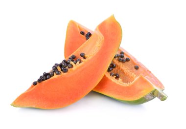 Papaya beyaz arka planda izole edilmiş