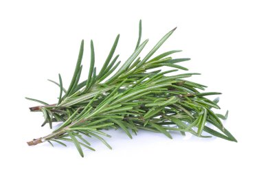 Beyaz arkaplanda biberiye izole edildi