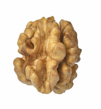 Beyaz arkaplanda izole edilmiş cevizler