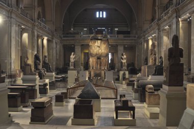 Cairo, Mısır - 02 Ocak 2018, ana salon Mısır Müzesi, Cairo, Mısır