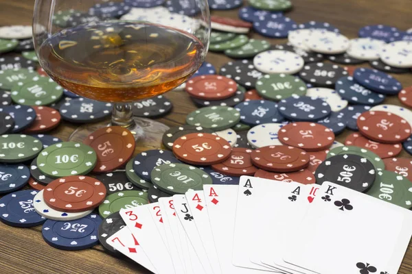 Μάρκες πόκερ κάρτα αλκοόλ — Φωτογραφία Αρχείου