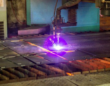 Modern otomatik plazma lazer kesme Plazma Lazer ve lazer, erime ile kesme metaller, tezgah