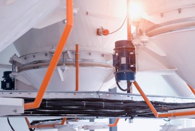 Modern bitki gıda hububat ve un, un ve tahıllar, yakın çekim büyük saklama kapları imalatı için