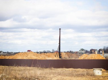 Kazık, Hidrolik çekiç, kopya alanı için kötü toprak, makine ve ekipman takviyeli beton sürüş yığınları üzerinde temel inşaat ve inşaat