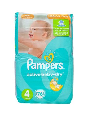Bobruisk, Beyaz Rusya - 18 Mart 2019: Bebek bezi pampers ambalaj beyaz bir arka plan üzerinde, izole