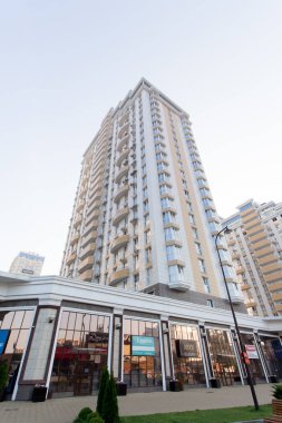 Çok yüksek katlı apartmanlar