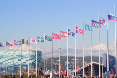 Olympic Park Soçi'de farklı ülkelerin bayrakları