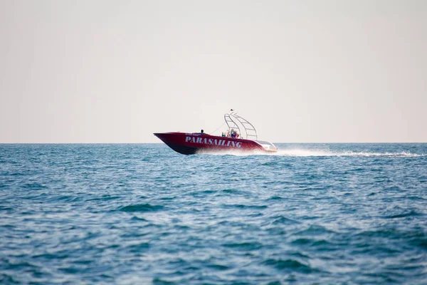 Barco Corre Para Mar — Fotografia de Stock