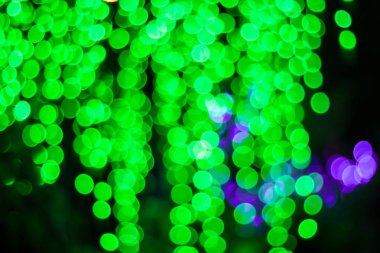 Aydınlatma ağaç. Arka plan bulanık video