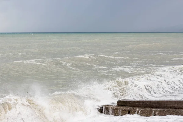 Sturm Auf Dem Schwarzen Meer Schmutzwasser Und Große Wellen — Stockfoto