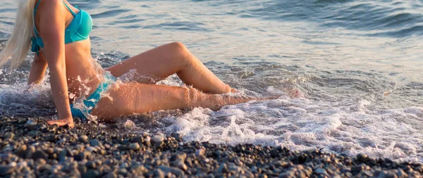 Женщина Бикини Пляже — стоковое фото