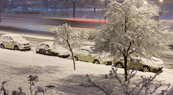 キエフの街を雪に覆われました — ストック写真