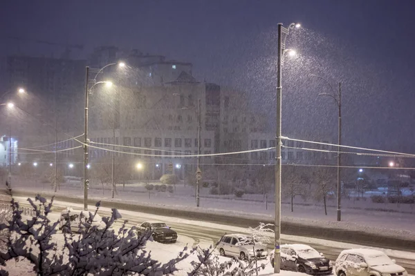 Karla Kaplı Sokaklarında Kiev — Stok fotoğraf