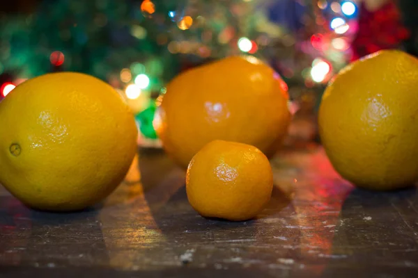 Oranges Mandarines Sur Fond Lumières Noël — Photo