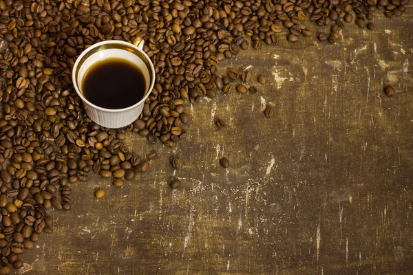 Ziarna Kawy Stary Tło Filiżankę Kawy — Zdjęcie stockowe