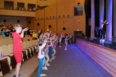 Uluslararası Dans Festivali Yarışması. Altın Festivali. Soçi. Dagomys. 27.05.2019
