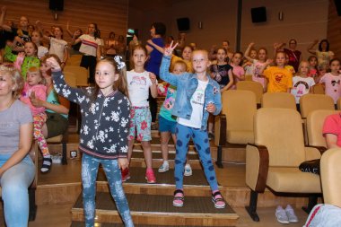 Uluslararası Dans Festivali Yarışması. Altın Festivali. Soçi. Dagomys. 27.05.2019