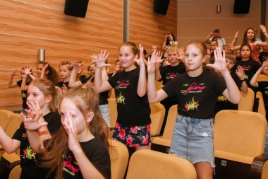 Uluslararası Dans Festivali Yarışması. Altın Festivali. Soçi. Dagomys. 27.05.2019