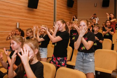 Uluslararası Dans Festivali Yarışması. Altın Festivali. Soçi. Dagomys. 27.05.2019