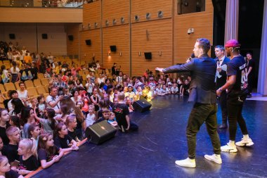 Uluslararası Dans Festivali Yarışması. Altın Festivali. Soçi. Dagomys. 27.05.2019