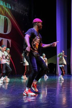 Uluslararası Dans Festivali Yarışması. Altın Festivali. Soçi. Dagomys. 27.05.2019