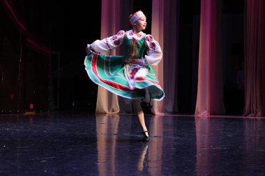 Uluslararası Festival Yarışması. Altın Festivali. Soçi. Dagomys. 26.05.2019