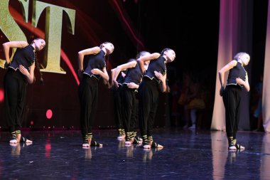 Uluslararası Festival Yarışması. Altın Festivali. Soçi. Dagomys. 26.05.2019