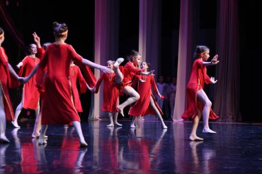 Uluslararası Festival Yarışması. Altın Festivali. Soçi. Dagomys. 26.05.2019