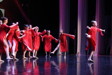 Uluslararası Festival Yarışması. Altın Festivali. Soçi. Dagomys. 26.05.2019