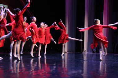 Uluslararası Festival Yarışması. Altın Festivali. Soçi. Dagomys. 26.05.2019