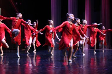 Uluslararası Festival Yarışması. Altın Festivali. Soçi. Dagomys. 26.05.2019