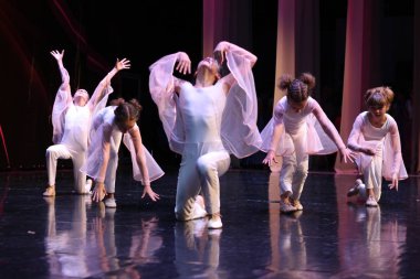 Uluslararası Festival Yarışması. Altın Festivali. Soçi. Dagomys. 2 6.05.2019