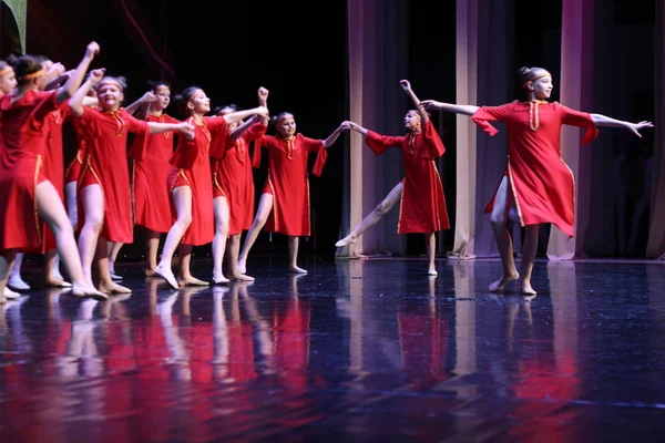 Uluslararası Festival Yarışması. Altın Festivali. Soçi. Dagomys. 26.05.2019