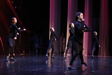 Uluslararası festival dans yarışması. Altın bayram. Sochi Dagomys. 05 / 26 / 2019