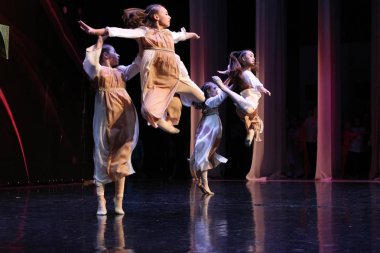 Uluslararası festival dans yarışması. Altın bayram. Sochi Dagomys. 05 / 26 / 2019 