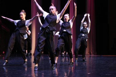 Uluslararası Festival Yarışması. Altın Festivali. Soçi. Dagomys. 26.05.2019