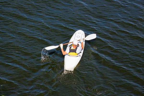 Urlauber Fahren Mit Booten Und Booten Auf Dem Fluss Dnjepr — Stockfoto