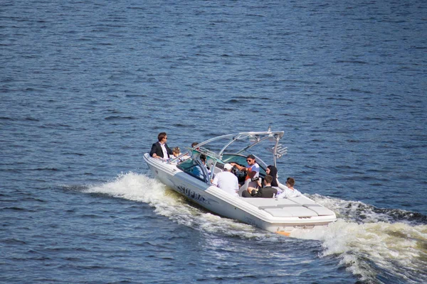 Vacationers Ride Boats Boats River Dnieper River Kiev — Stock Photo, Image