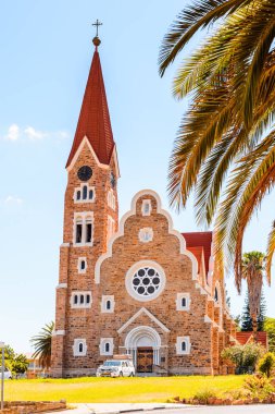 Windhoek, Namibya - 3 Ocak 2016: Windhoek Christuskirche, Namibya. Windhoek Namibya'nın başkenti ve en büyük şehridir.