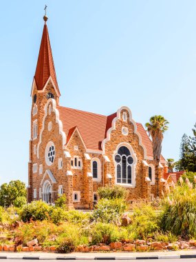 Windhoek, Namibya - 3 Ocak 2016: Windhoek Christuskirche, Namibya. Windhoek Namibya'nın başkenti ve en büyük şehridir.