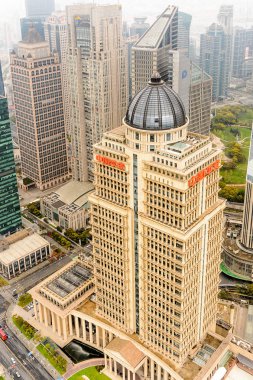 Şangay, Çin - Mar 31, 2016: Oriental Pearl Radyo ve Tv Kulesi'nden Şangay binalarının görünümü.