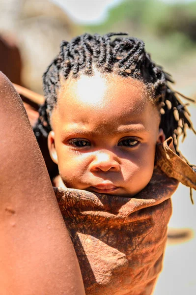 Öster Windhoek Namibia Januari 2016 Oidentifierad Bushman Baby Sin Mor — Stockfoto