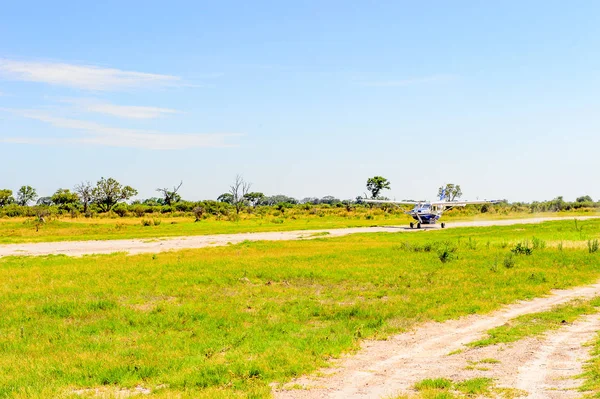 Okavango Delta Botswana Januari 2016 Små Turistiska Planet Vid Okavango — Stockfoto