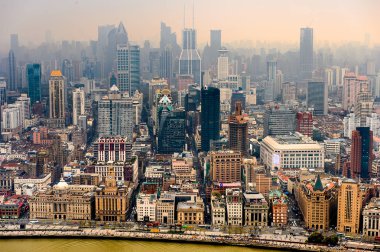 Şangay, Çin - Mar 31, 2016: Oriental Pearl Radyo ve Tv Kulesi'nden Şangay binalarının görünümü.